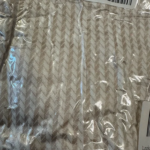 Men's BEIGE Polo Shirt (not color in photo) color is in last photos - Picture 5 of 6